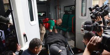 Tras la condena de Jonathan Fabbro, Larissa Riquelme se descompuso y se fue en una ambulancia\u002E (Maxi Failla)