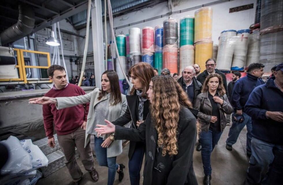 Cristina Kirchner hizo campaña en Moreno y pidió "ponerle límites" al Gobierno