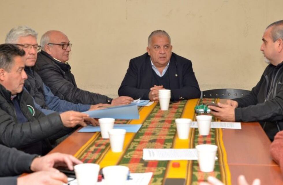 Colectiveros jujeños lograron aumento del 20% y un plus de $16.000