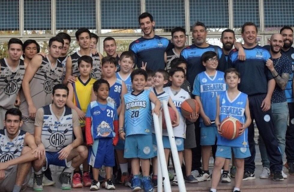 Tayavek Gallizzi fue recibido como un campeón