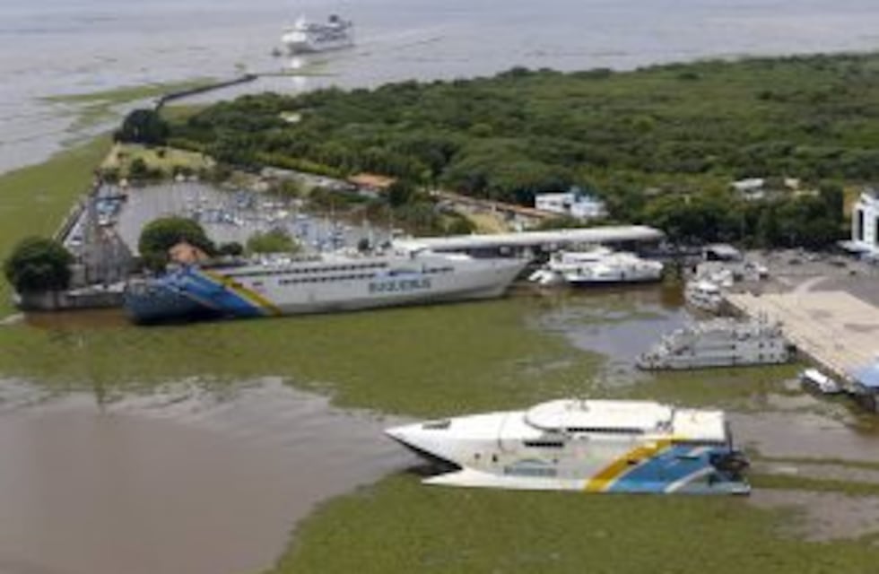 A partir de un convenio con el puerto de Colonia, hay chances que Rosario tenga un ferry para viajes a Uruguay