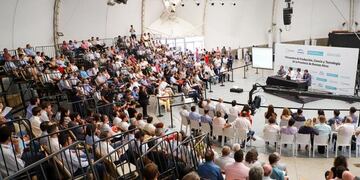 Fhurer presente en el Primer Encuentro de Producción, Ciencia y Tecnología de la Provincia de Buenos Aires