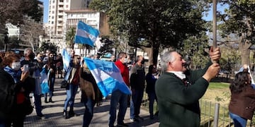 Banderazo en Río Cuarto\u002E