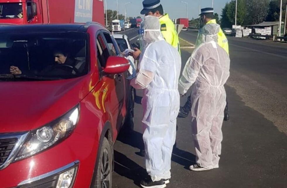 Más de 2700 vehículos ingresan diariamente a Entre Ríos por el cruce Zárate - Brazo largo