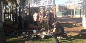 Desarmaban una moto robada y fueron detenidos