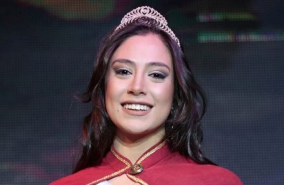Reina estudiantil lidera en Jujuy campaña solidaria para pacientes oncológicos