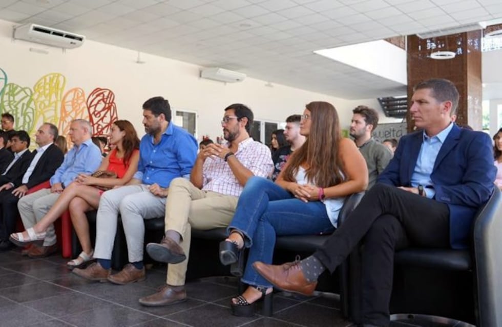 Comenzó el seminario para 150 estudiantes del CRES