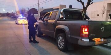 De no creer: interceptaron en plena calle a un paciente positivo de coronavirus