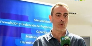 el capacitador Sergio Terrania (IDEA)