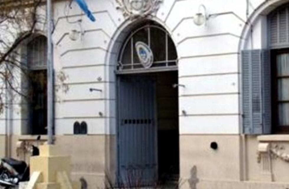 Un hombre fue detenido acusado de abusar de su hijastra de 12 años
