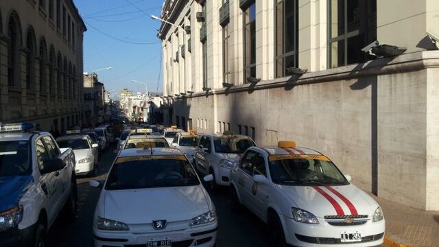 Aumento en la tarifa de los taxis de Paraná