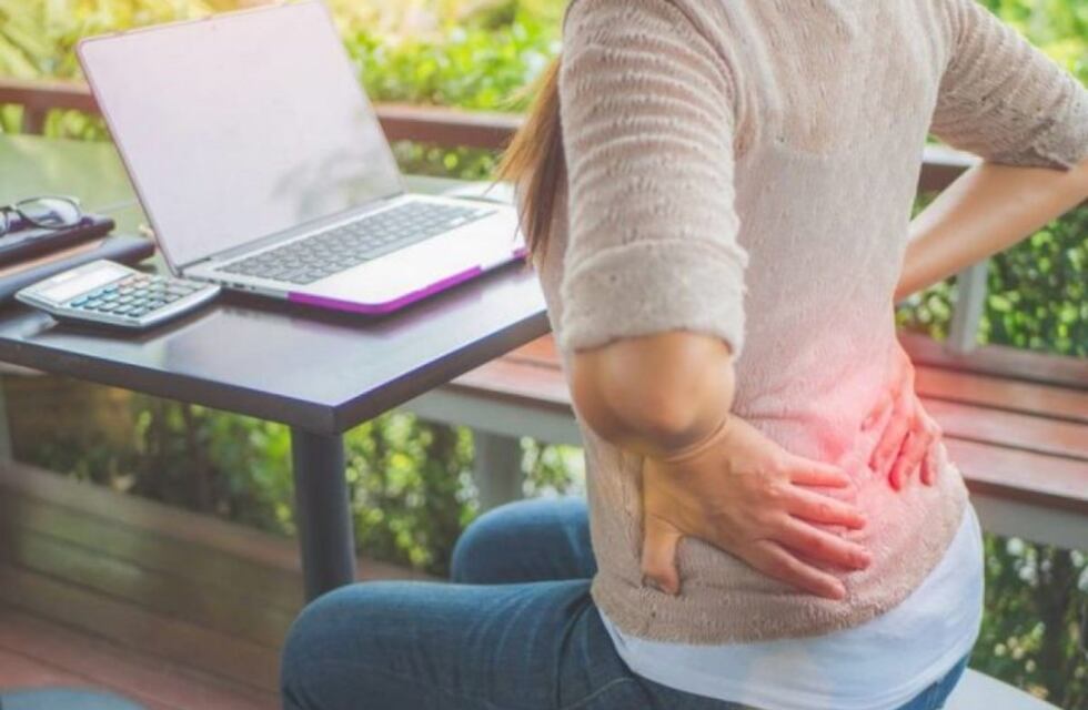 Consejos para aliviar el dolor de espaldas durante el "home office"