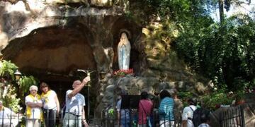 Virgen de Lourdes\u002E