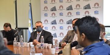 Legislatura: Jaldo recibió a referentes de deportes al aire libre\u002E (Legislatura de Tucumán)