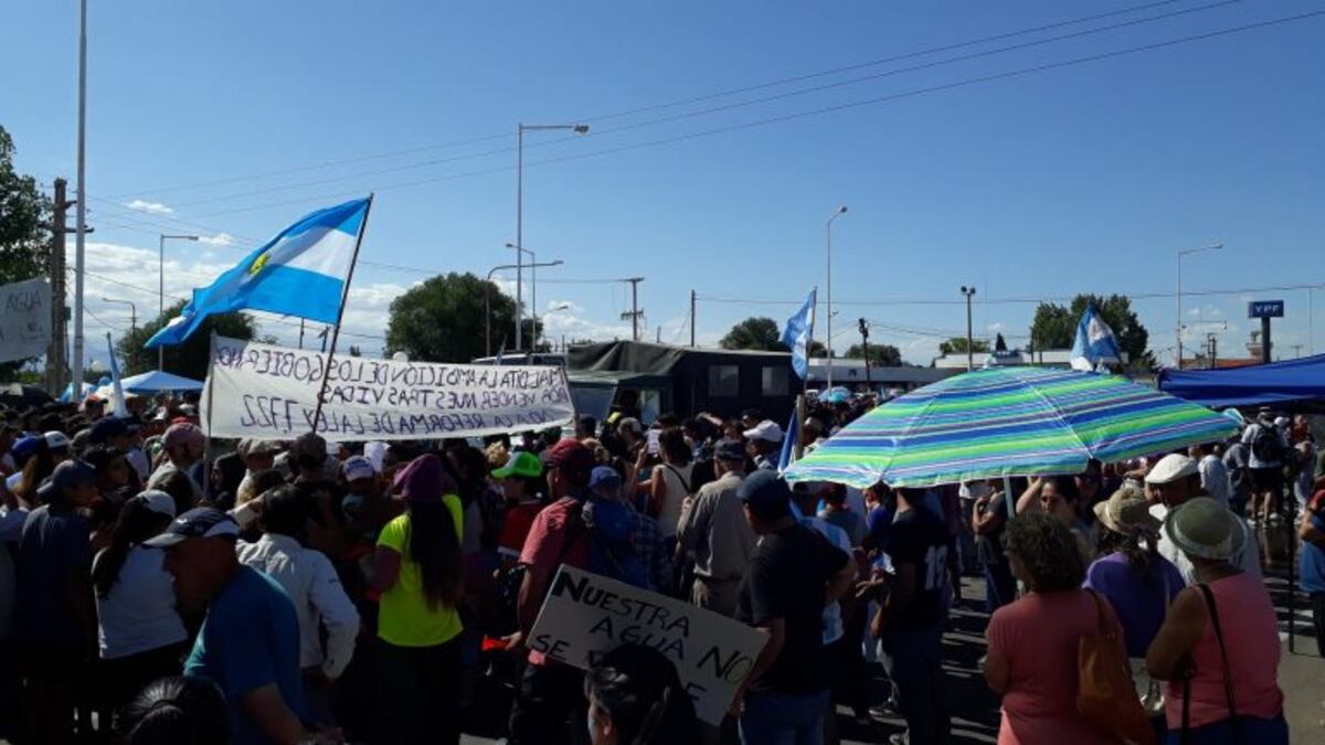 Protestas en San Carlos en contra de la Ley 7722 mendoza