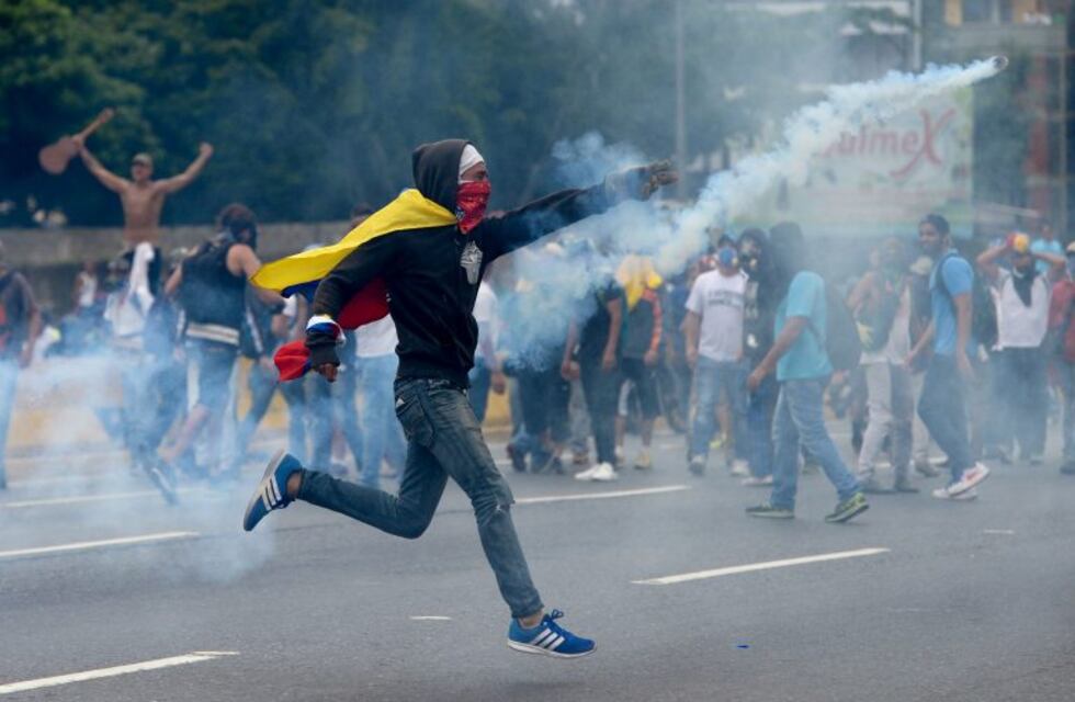 Caracas: confirman la muerte de un hombre en una de las protestas contra Maduro