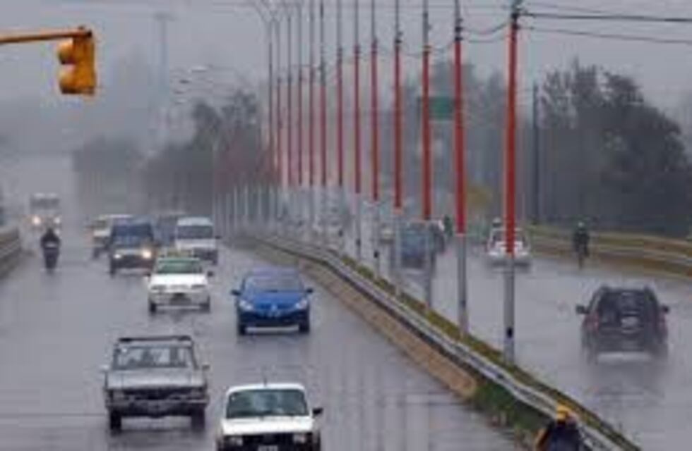 El viernes será lluvioso y húmedo en Santiago