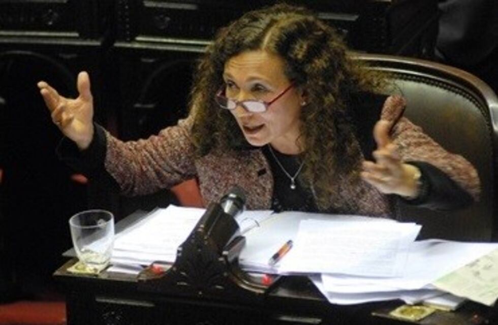 Ladrones abrieron la caja fuerte de una ex senadora y se llevaron todo