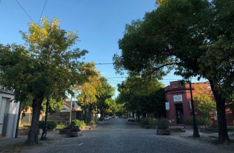 Domingo de fiesta callejera en el "Paseo Além"