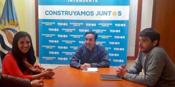 El intendente recibió a la única embajadora joven Argentina en la cumbre clima en Madrid