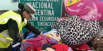 El prtocedimiento en Sinsacate. (Gentileza Diario Primer Informe)