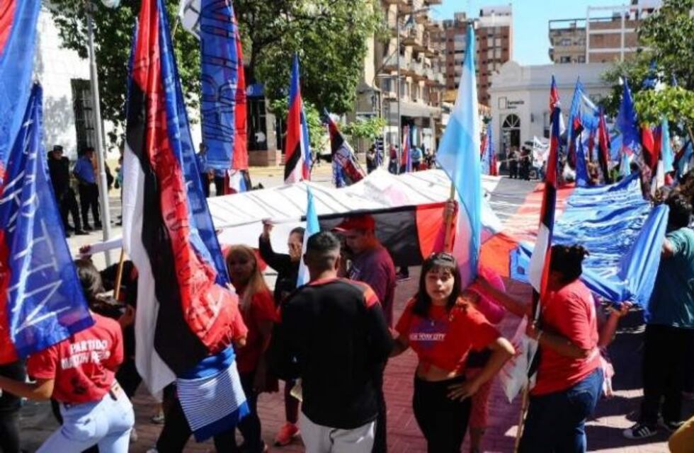 Procesan a militantes kirchneristas por "estafa a la administración pública" en Catamarca