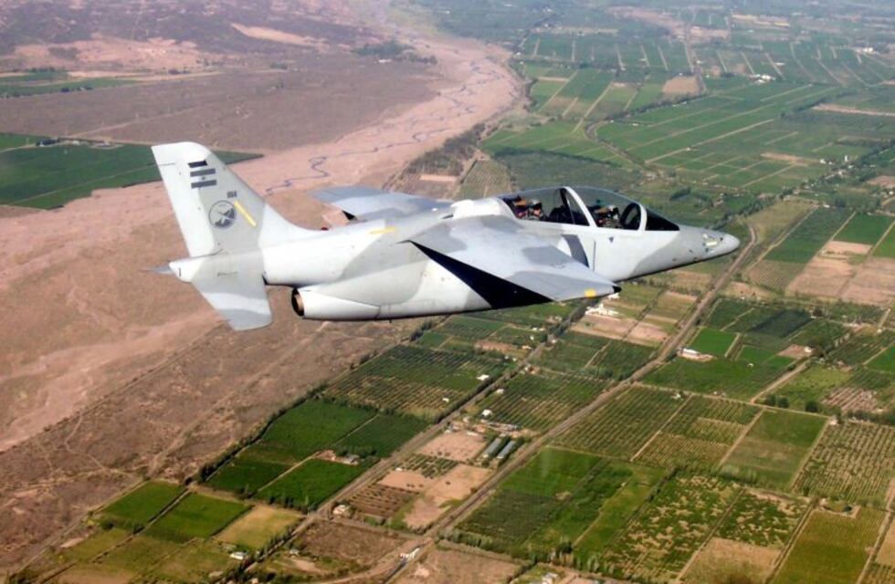 Aviones de guerra sobrevolaron Mendoza