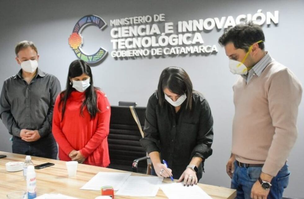El Ministerio de Ciencia e Innovación y CAMYEN firmaron convenio de cooperación
