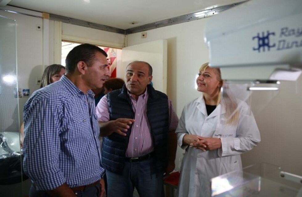 Realizan operativos sanitarios en en el Mercofrut