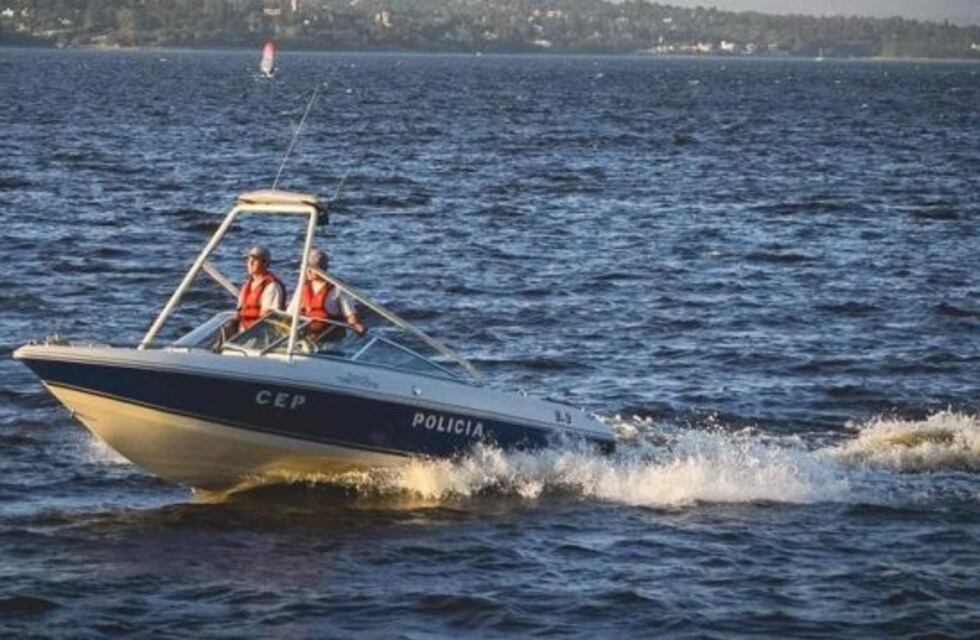 Salió de una fiesta y nadó por el San Roque para volver a su casa