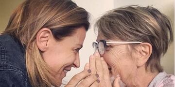 Eugenia Tobal junto a su mamá Ofelia