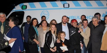 entrega de ambulancia