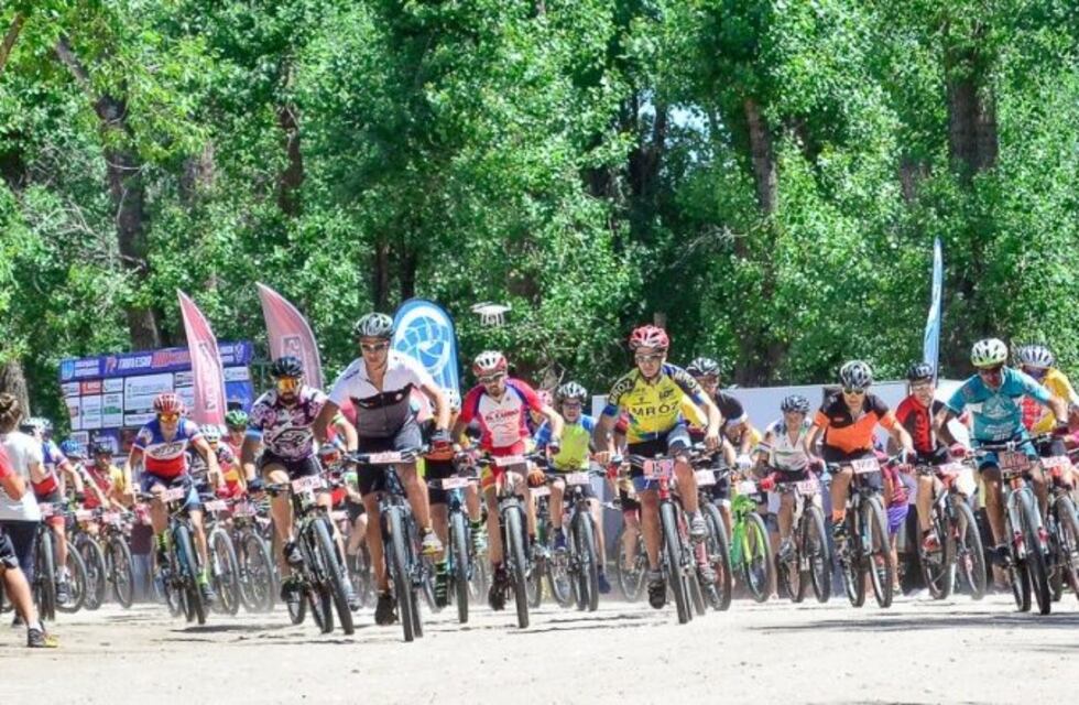 Ciclistas de toda la provincia participaron de la travesía por Despeñaderos