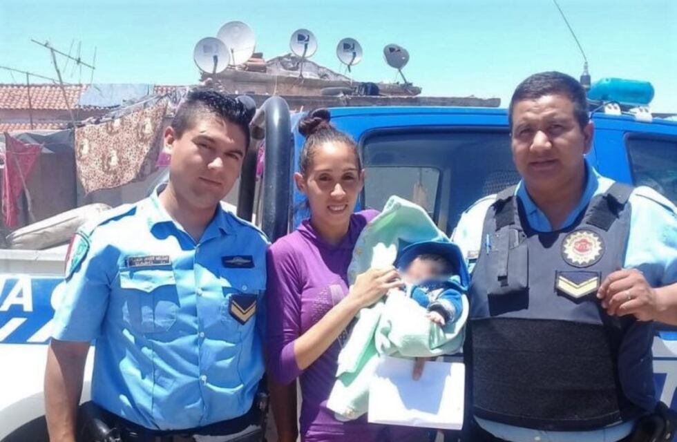 Jesús María: policias ayudaron a una mujer con trabajo de parto