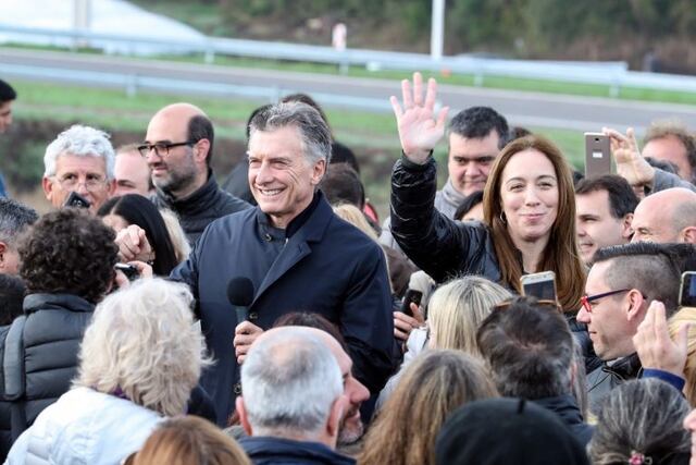 El presidente Mauricio Macri, durante la inauguración de un nuevto tramo de la ruta 7 en San Andrés de Giles\u002E (Presidencia)