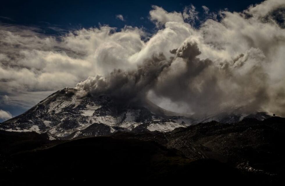 Defensa Civil transmitió "tranquilidad" tras un alerta amarilla por el volcán Chillán