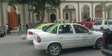 Un taxista fue asaltado y lo amenazaron con un cuchillo\u002E