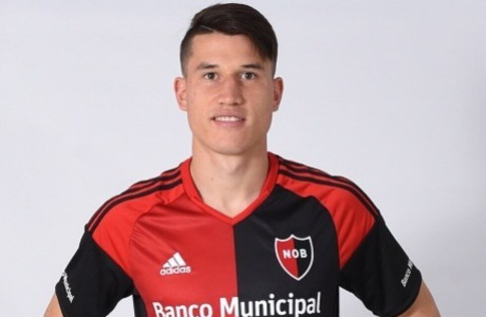 Ante la falta de fondos, ahora Newell's podría "descolgar" a Isnaldo