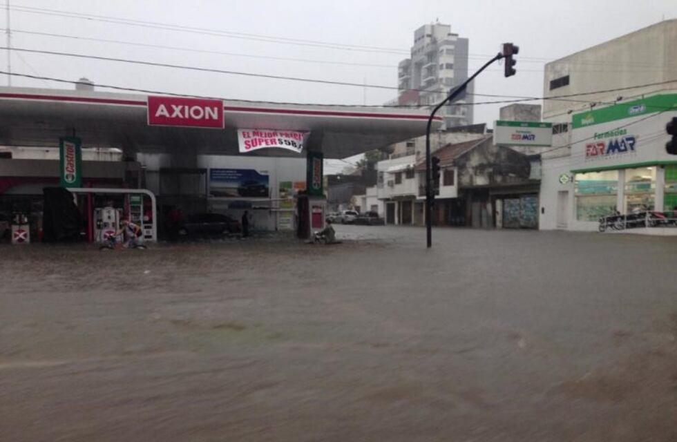 Intensa lluvia trajo problemas en la ciudad de Corrientes