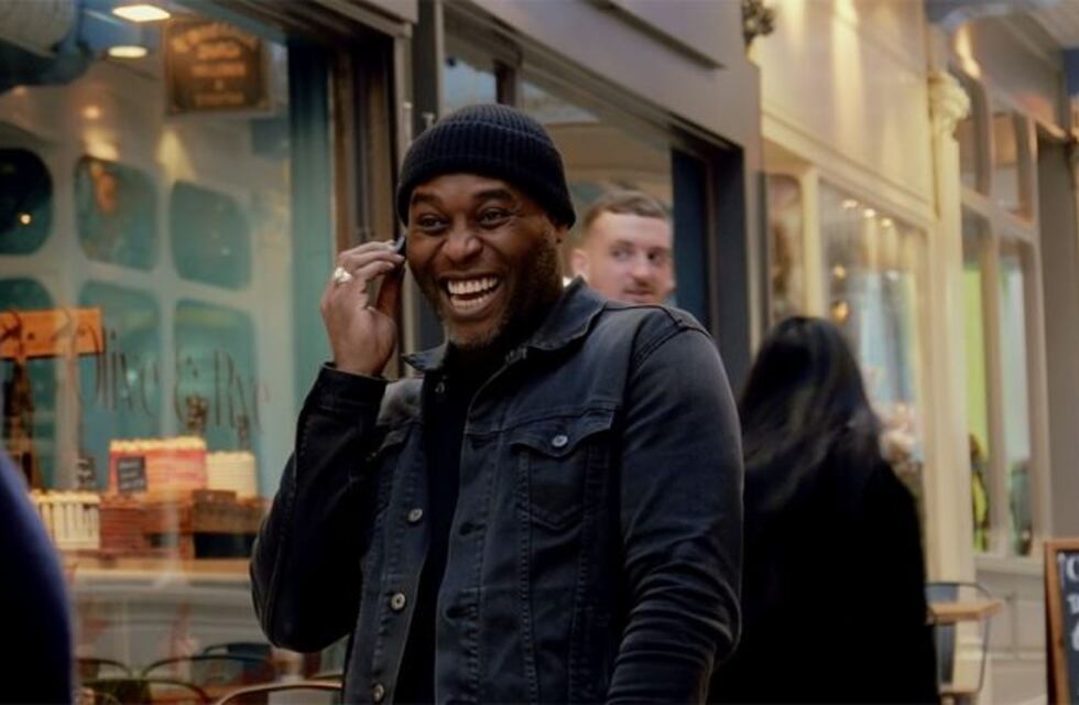 Este es el celular más pequeño del mundo