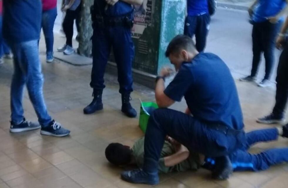 Robó en el microcentro y lo persiguieron: terminó herido y detenido