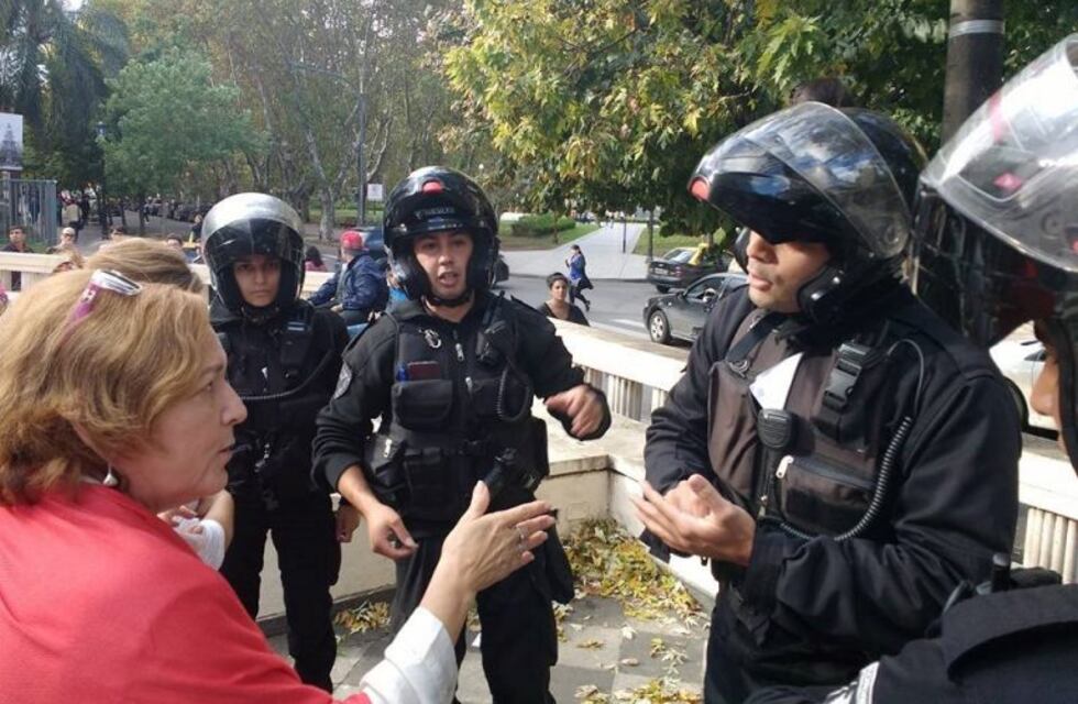 Se conoció el audio de la llamada al 911 que activó el violento operativo en el Museo de la Memoria