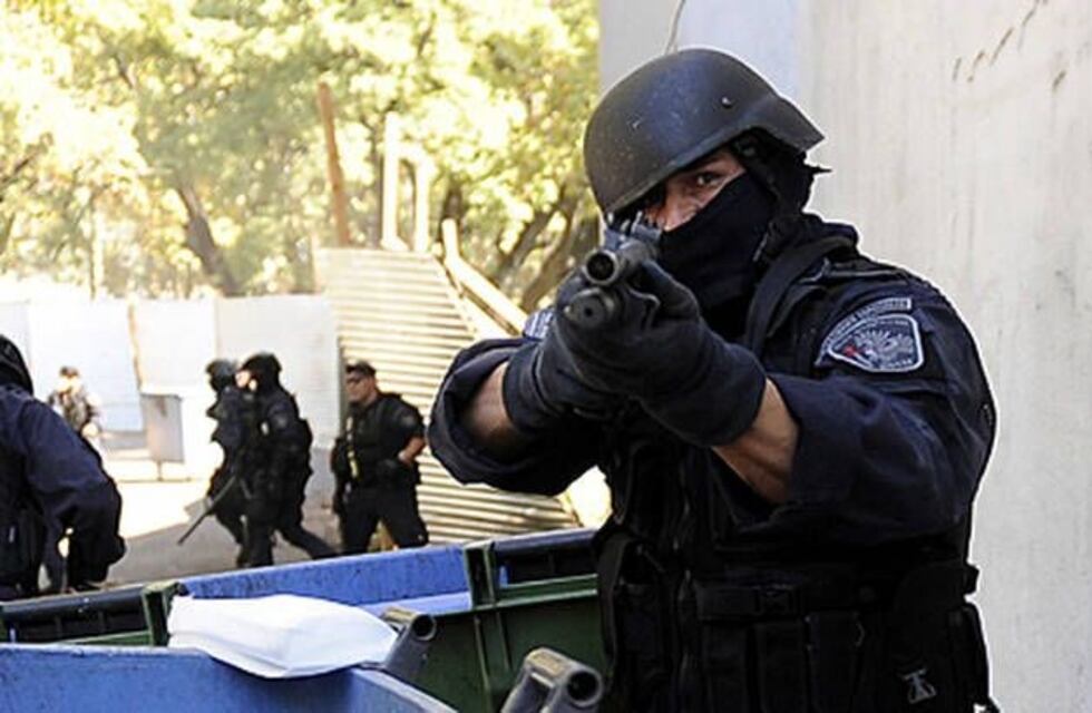 Piden que Santa Fe rechace el nuevo protocolo sobre el uso de armas para las fuerzas federales