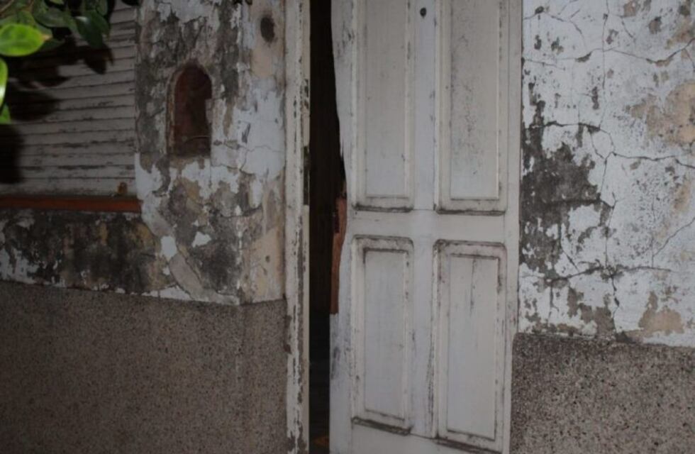 Tuvo un ACV a causa de un robo y le usurparon la casa mientras estaba internado