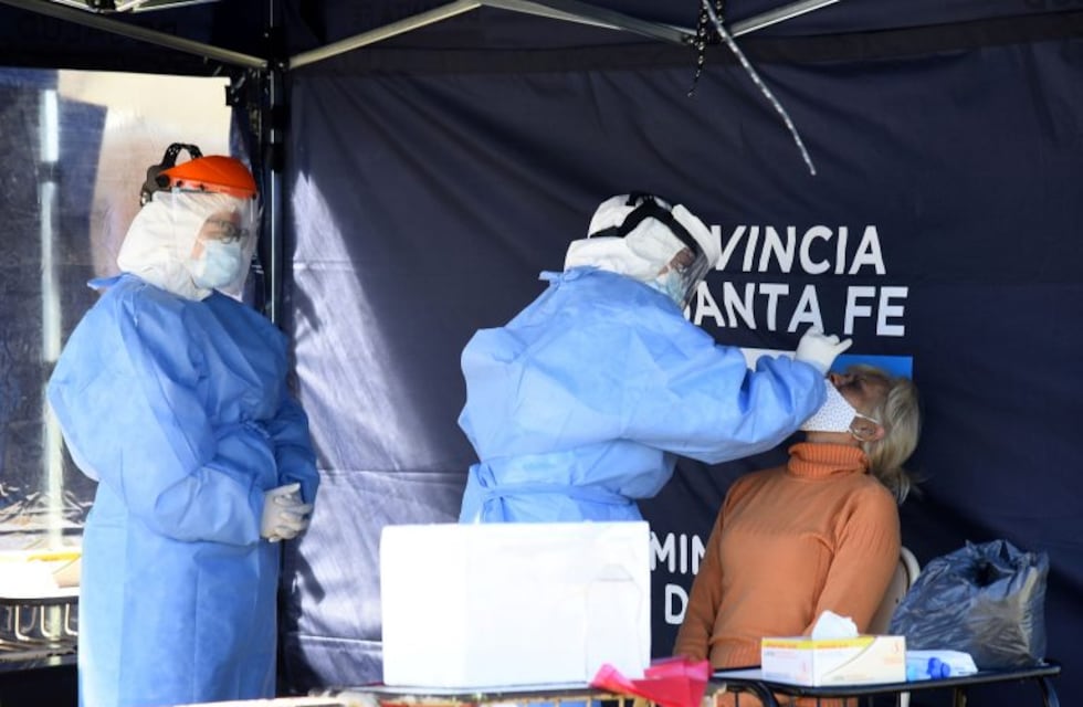 Santa Fe sumó 817 casos de coronavirus y ponen puntos fijos de test en Rosario