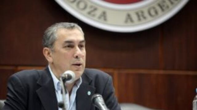 Ministro de Economu00eda de Mendoza, Enrique Vaquiu00e9.
