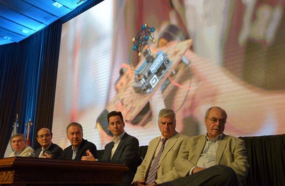 La Provincia invierte 77 millones para bajar el precio de Internet