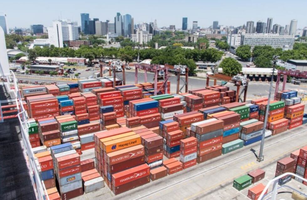 El déficit comercial alcanzó U$S 3.420 millones en el primer cuatrimestre