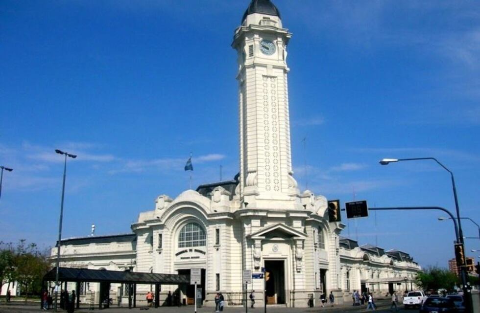 Para conocer más sobre la ciudad: recorrido gratuito por el barrio Agote