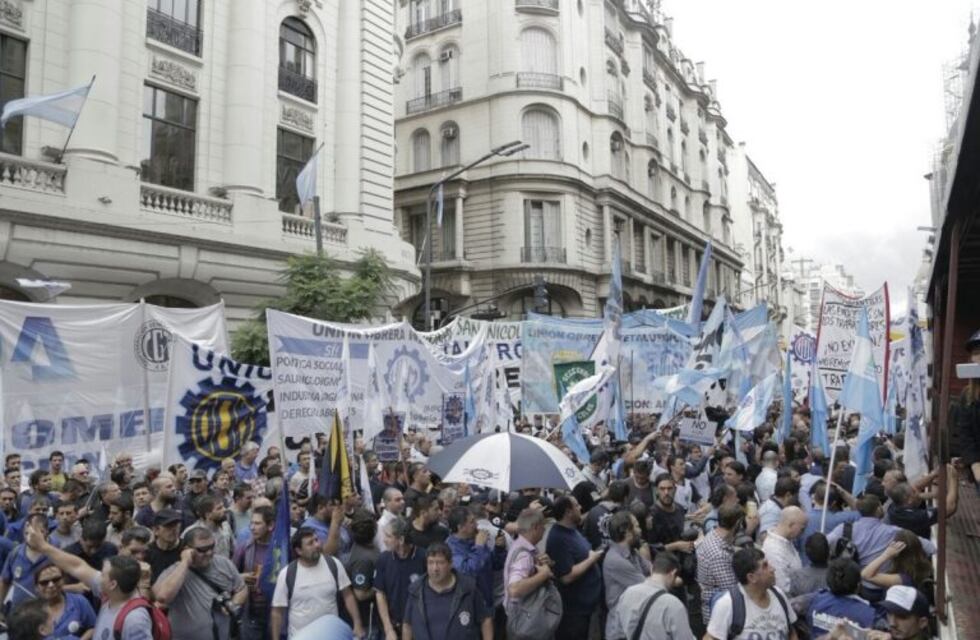 Trabajadores de la UOM protestaron frente al Ministerio de Trabajo